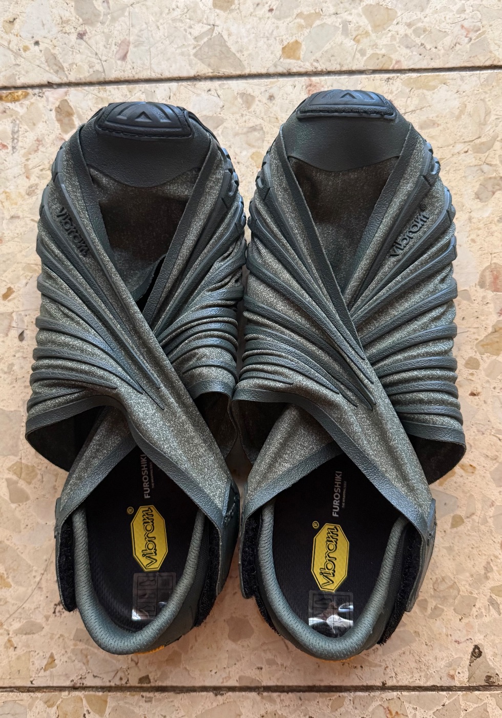 נעלי Vibram FUROSHIKI מידה 39 יד שנייה