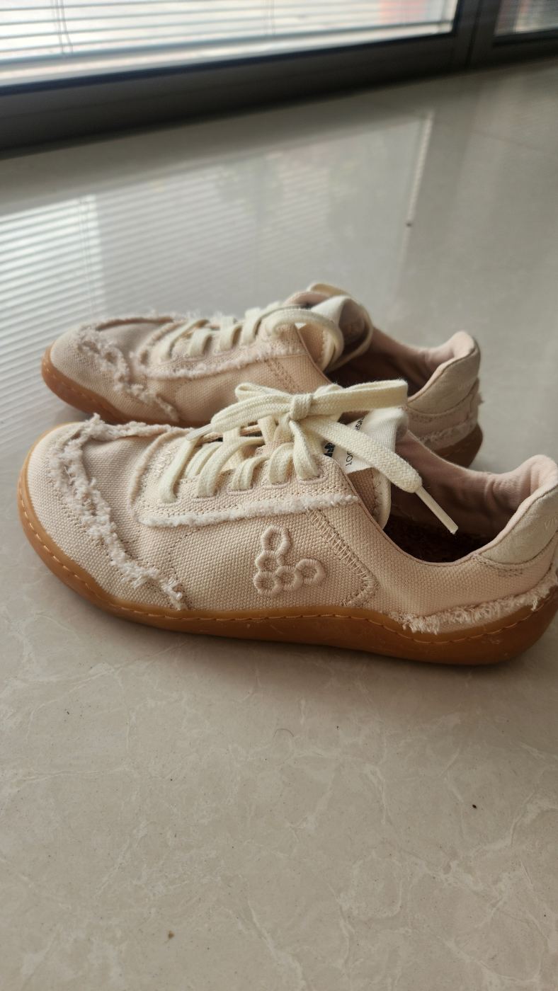 נעלי Vivobarefoot Gobi מידה 36 יד שנייה