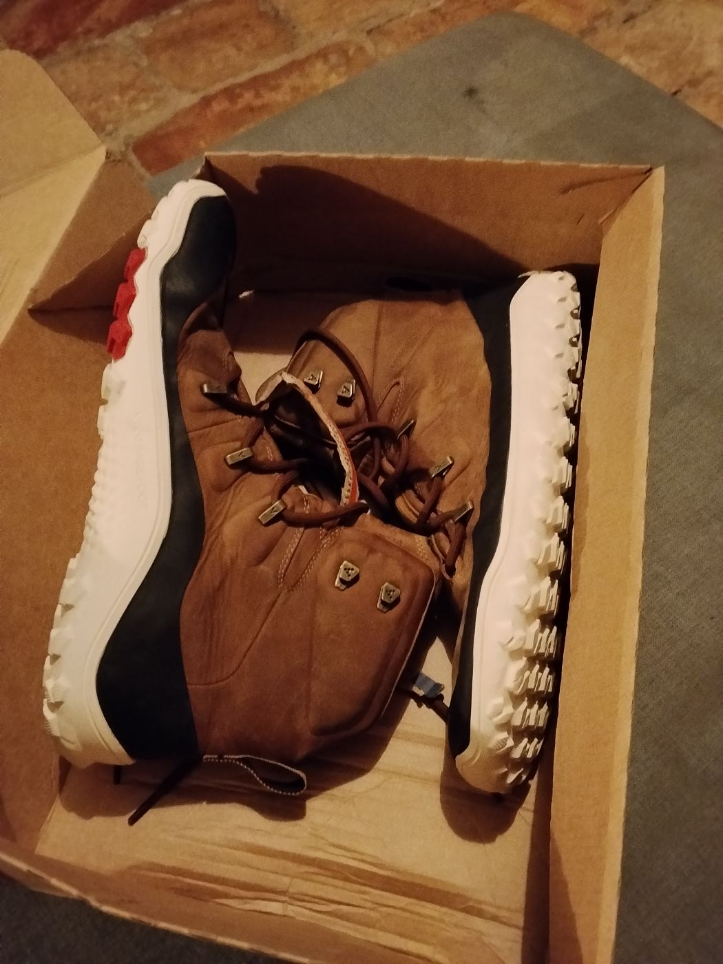 נעלי Vivobarefoot Tracker מידה 44 יד שנייה