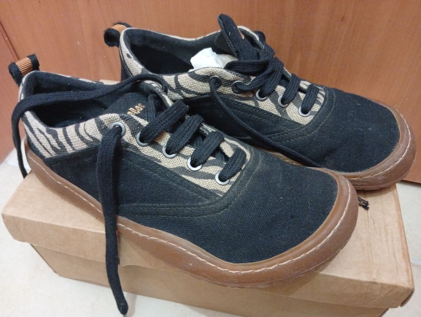 נעלי Sambas the Bambas Cebra מידה 38 יד שנייה